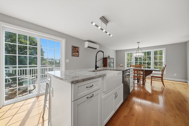 588 Main St, West Newbury, MA 01985