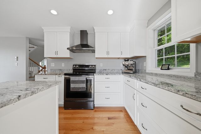 588 Main St, West Newbury, MA 01985