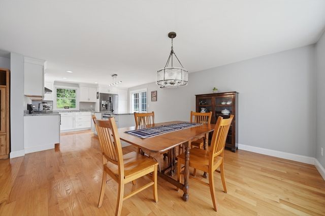 588 Main St, West Newbury, MA 01985