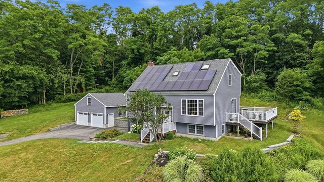 588 Main St, West Newbury, MA 01985