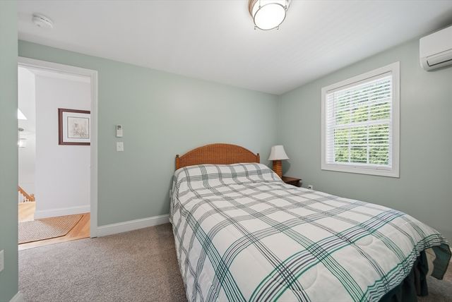 588 Main St, West Newbury, MA 01985