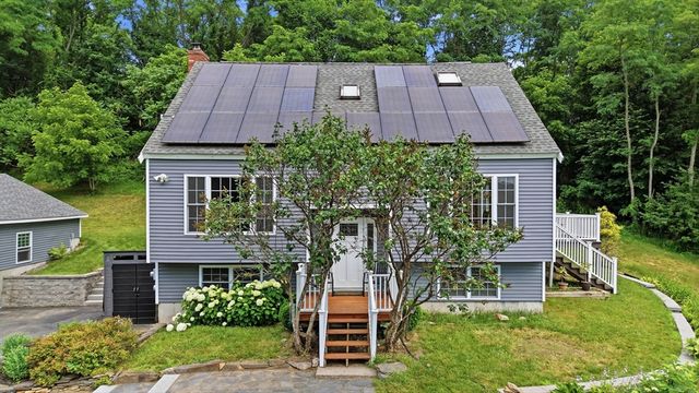 588 Main St, West Newbury, MA 01985