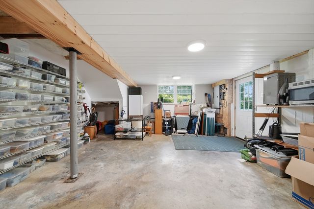 588 Main St, West Newbury, MA 01985