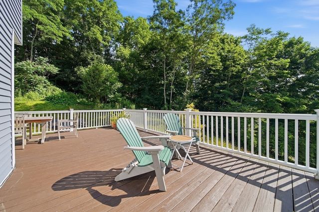 588 Main St, West Newbury, MA 01985