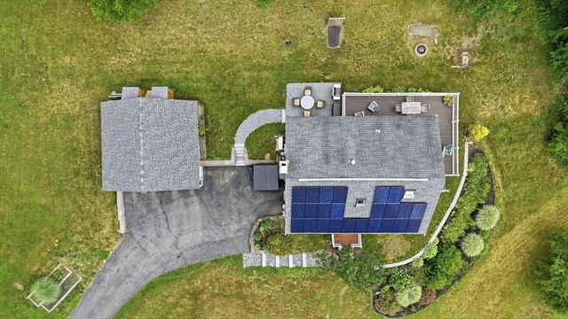 588 Main St, West Newbury, MA 01985