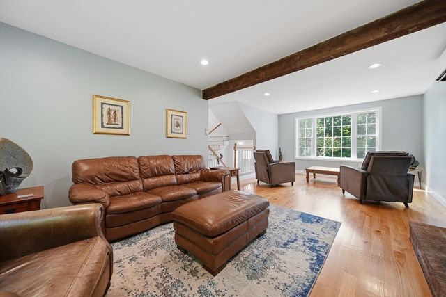 588 Main St, West Newbury, MA 01985