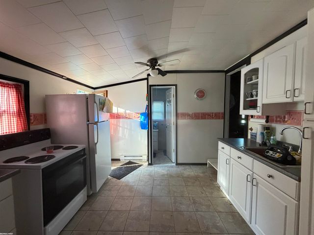 6540 Dickinson Island, Harsens Island, MI 48028