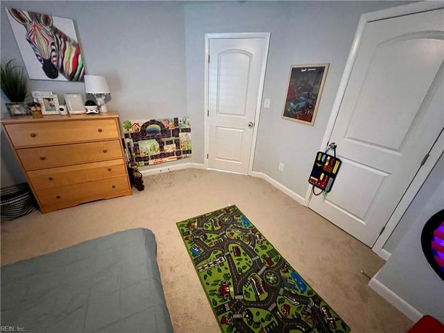 3325 Barberry LN, Virginia Beach, VA 23453