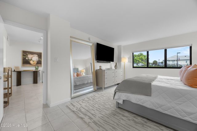 322 Causeway Drive Ste 101, Wrightsville Beach, NC 28480