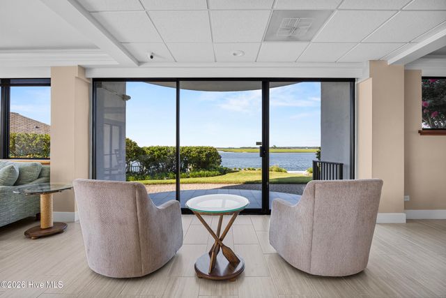 322 Causeway Drive Ste 101, Wrightsville Beach, NC 28480