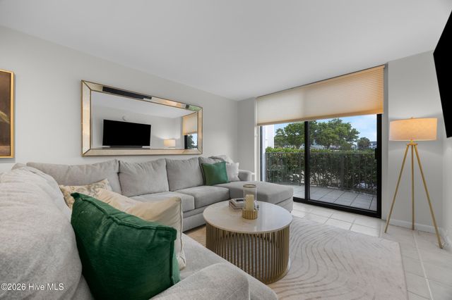 322 Causeway Drive Ste 101, Wrightsville Beach, NC 28480