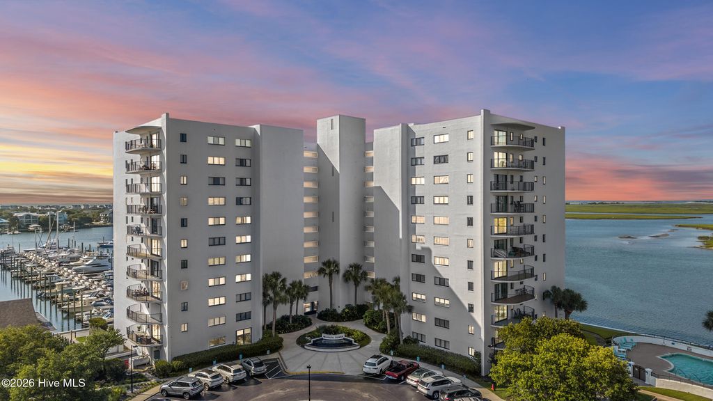 322 Causeway Drive Ste 101, Wrightsville Beach, NC 28480
