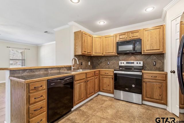 21375 Carole Street, Chandler, TX 75758