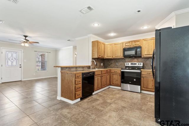 21375 Carole Street, Chandler, TX 75758