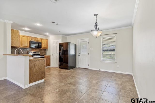 21375 Carole Street, Chandler, TX 75758