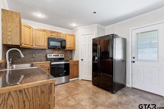 21375 Carole Street, Chandler, TX 75758