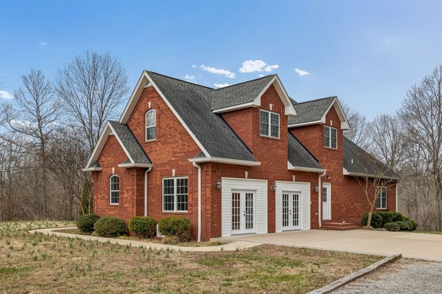 5140 Highway 52, W, Lafayette, TN 37083