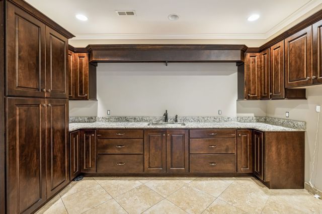 5140 Highway 52, W, Lafayette, TN 37083