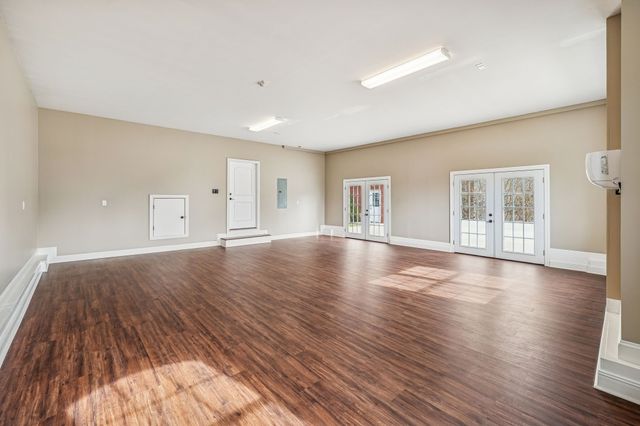 5140 Highway 52, W, Lafayette, TN 37083