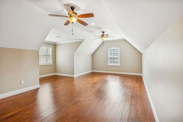 5140 Highway 52, W, Lafayette, TN 37083