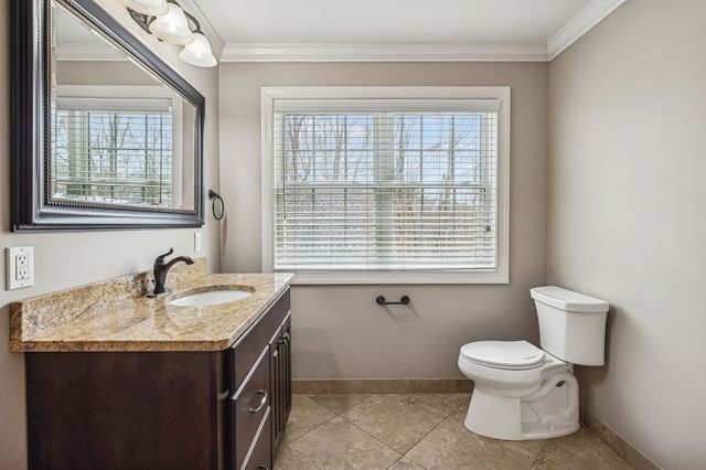 5140 Highway 52, W, Lafayette, TN 37083