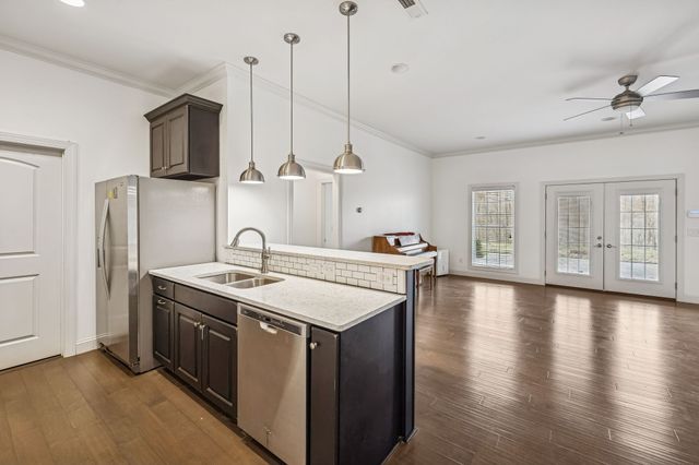 5140 Highway 52, W, Lafayette, TN 37083