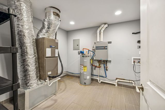 5140 Highway 52, W, Lafayette, TN 37083