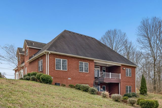 5140 Highway 52, W, Lafayette, TN 37083