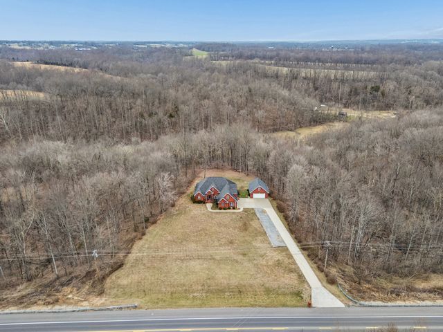5140 Highway 52, W, Lafayette, TN 37083