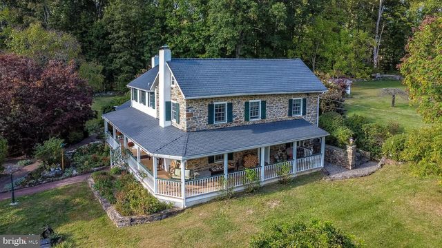 118 WAMBOLD RD, Green Lane, PA 18054