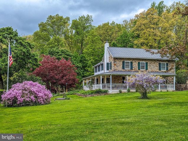 118 WAMBOLD RD, Green Lane, PA 18054