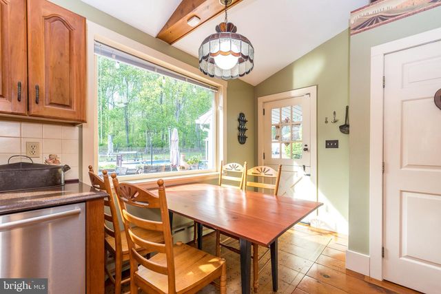 118 WAMBOLD RD, Green Lane, PA 18054