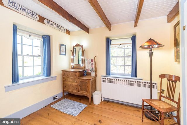 118 WAMBOLD RD, Green Lane, PA 18054