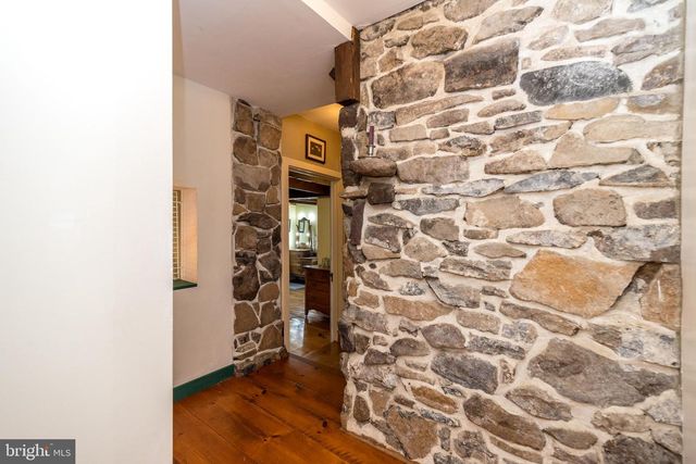 118 WAMBOLD RD, Green Lane, PA 18054