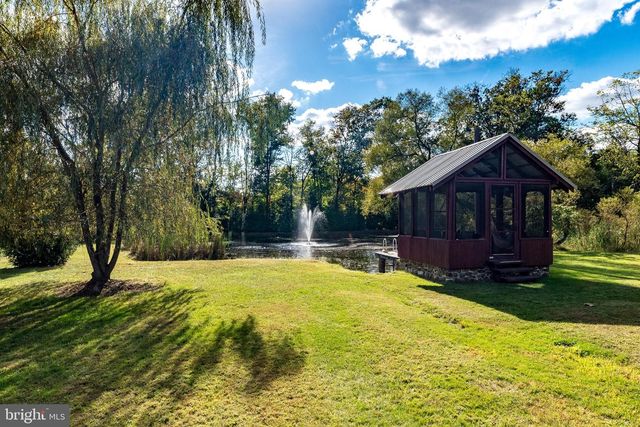 118 WAMBOLD RD, Green Lane, PA 18054