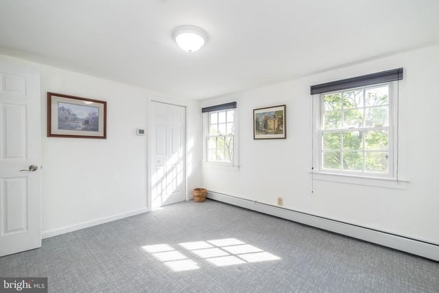 118 WAMBOLD RD, Green Lane, PA 18054
