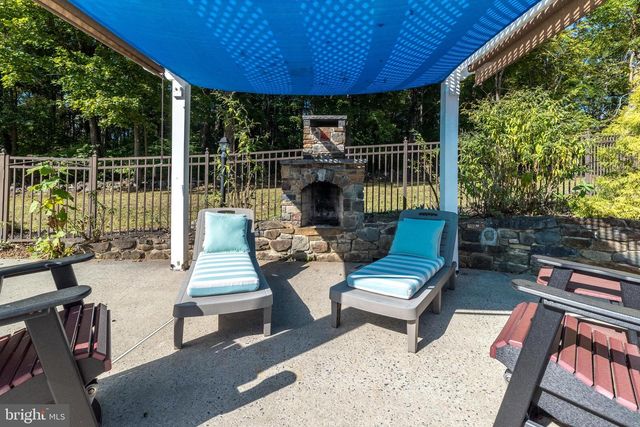 118 WAMBOLD RD, Green Lane, PA 18054