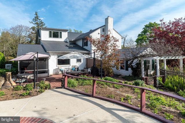 118 WAMBOLD RD, Green Lane, PA 18054
