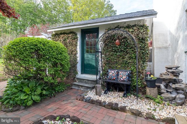 118 WAMBOLD RD, Green Lane, PA 18054