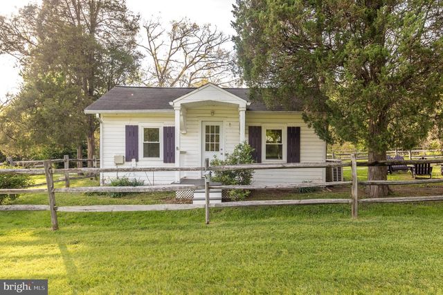 118 WAMBOLD RD, Green Lane, PA 18054