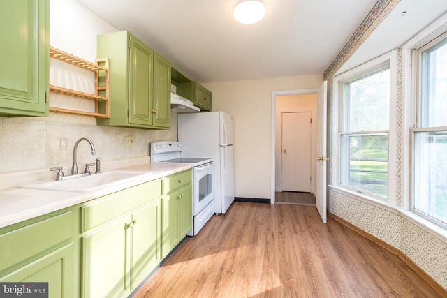 118 WAMBOLD RD, Green Lane, PA 18054