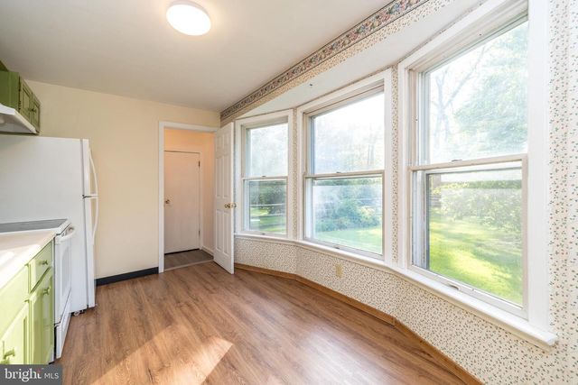 118 WAMBOLD RD, Green Lane, PA 18054