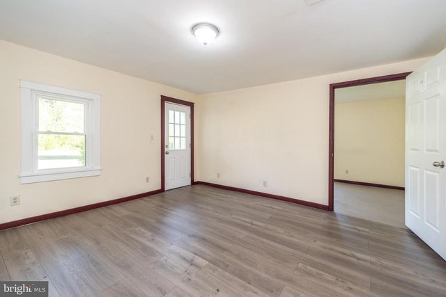 118 WAMBOLD RD, Green Lane, PA 18054