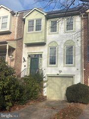 8703 DELCRIS DR, Gaithersburg, MD 20886
