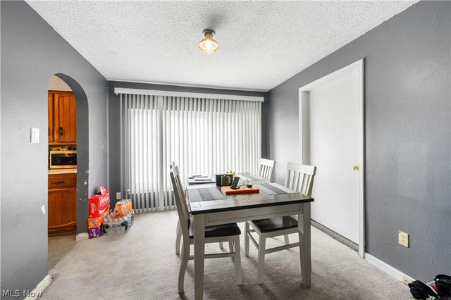 4001 S Cleveland Massillon Road, Barberton, OH 44203