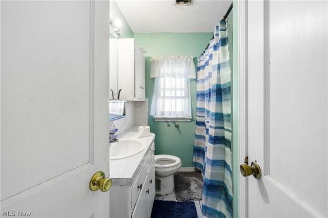 4001 S Cleveland Massillon Road, Barberton, OH 44203