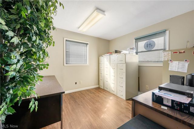 4001 S Cleveland Massillon Road, Barberton, OH 44203