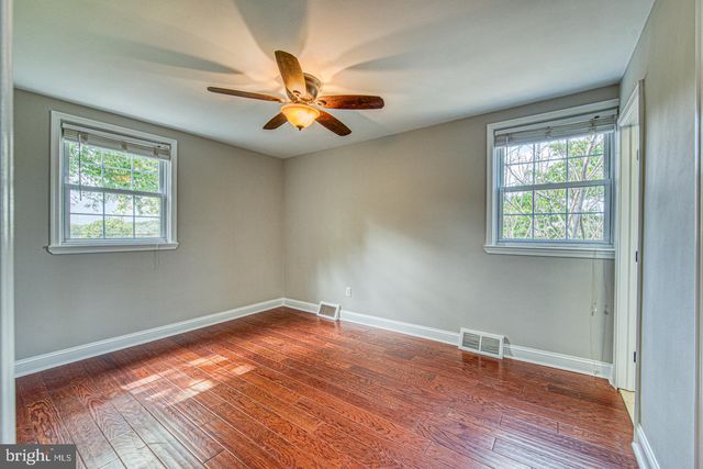786 HILL RD, Philadelphia, PA 19128