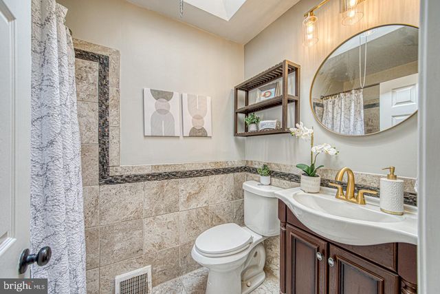 786 HILL RD, Philadelphia, PA 19128