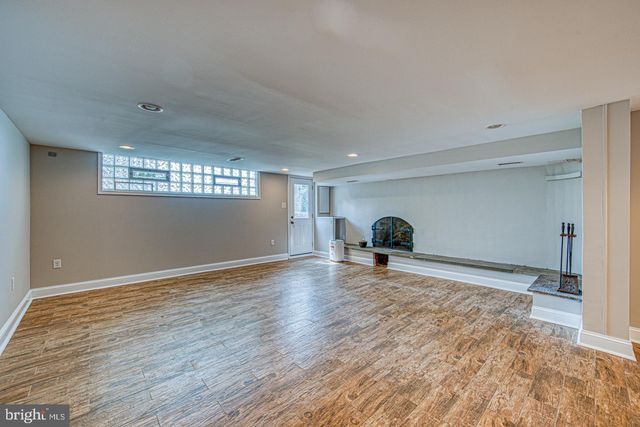 786 HILL RD, Philadelphia, PA 19128